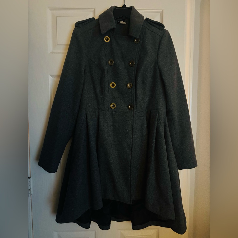 Venus Gray Double-Breasted Trench Coat with Structured Shoulders